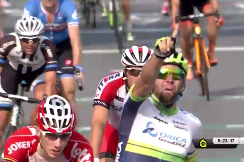 Video: Matthews wint sprint maar juicht 'te vroeg'