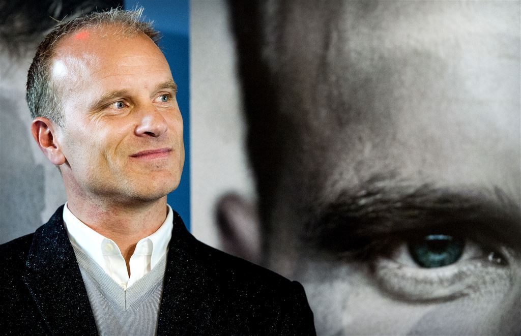 Bergkamp krijgt standbeeld bij KNVB