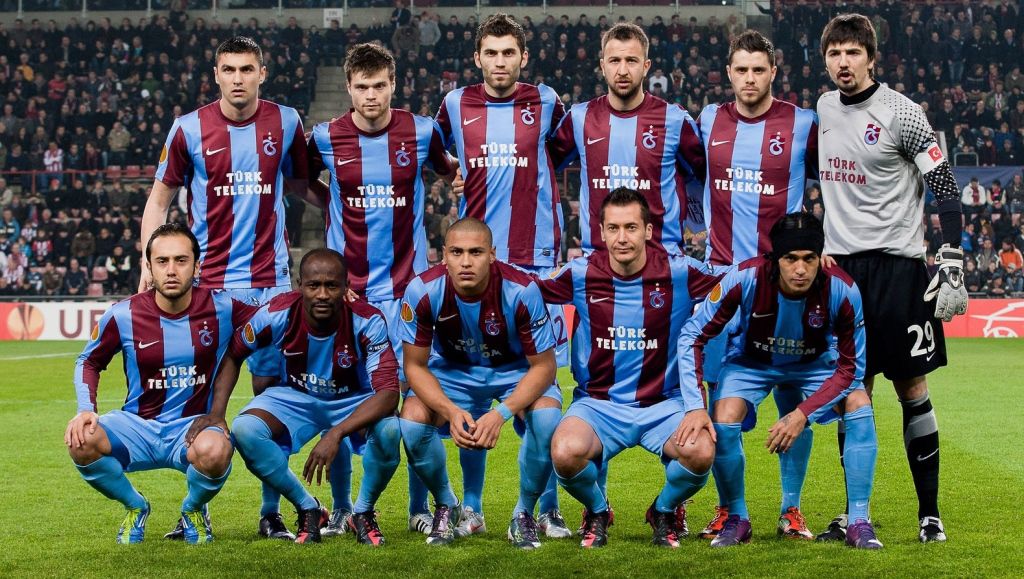 Voorzitter Trabzonspor sluit arbiter op in kleedkamer: 280 dagen schorsing
