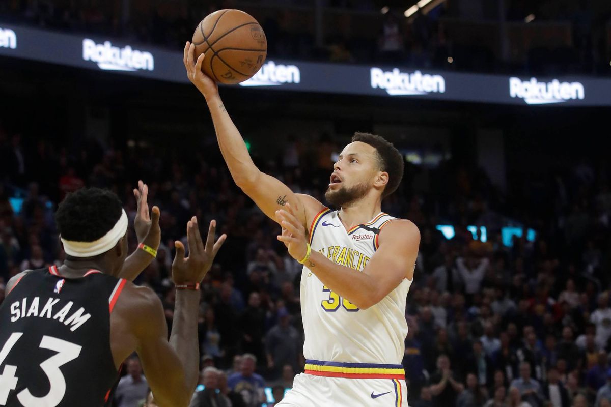 Stephen Curry kan na langverwachte rentree nederlaag Warriors niet voorkomen