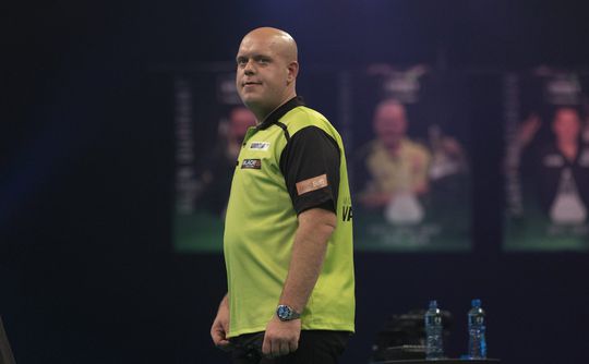 Van Gerwen dacht even aan 1e titel van 2021, maar wordt gesloopt door Wright