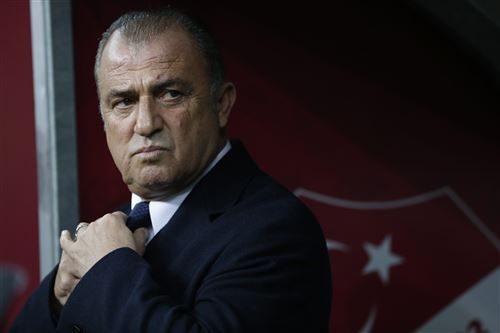 Terim zoekt naar magie bij Turkije