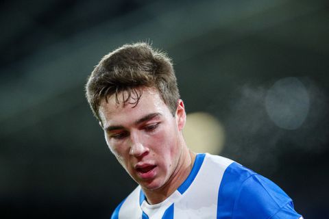 Ajax verkoopt Carel Eiting aan KRC Genk
