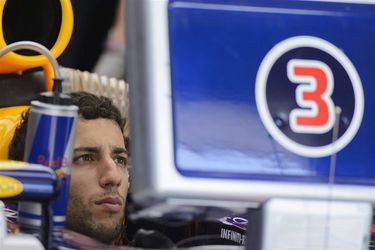Ricciardo wint incidentrijke GP Hongarije