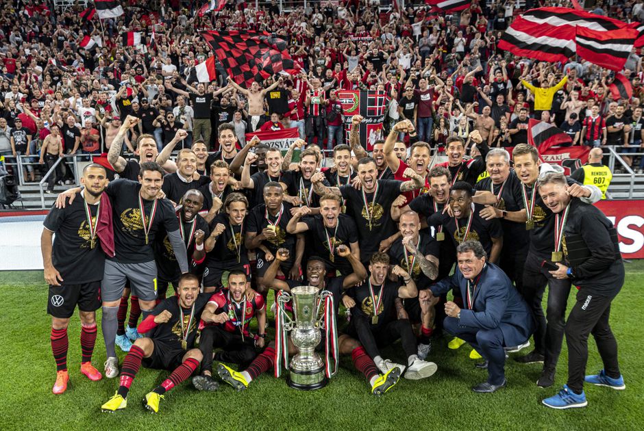 📸 | Hongaarse bekerfinale met 10.000 fans op de tribune zag er zo uit