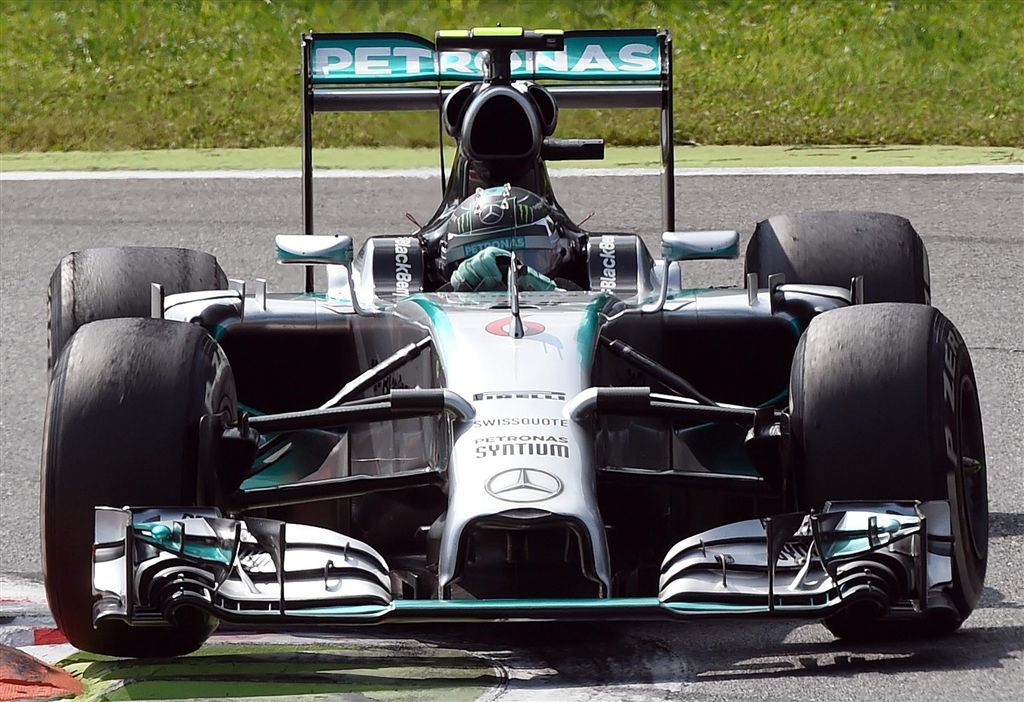 Mercedes: 'Geen opzettelijke fout Rosberg'