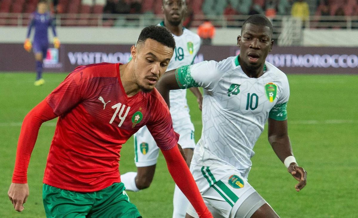 Ai! Mazraoui maakt eerste goal voor Marokko, maar raakt ook geblesseerd