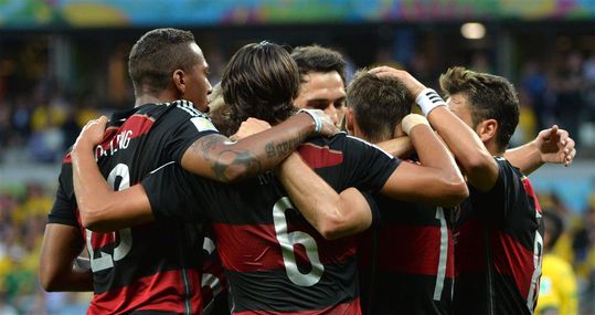 Duitsland na zevenklapper voor 8e keer naar finale
