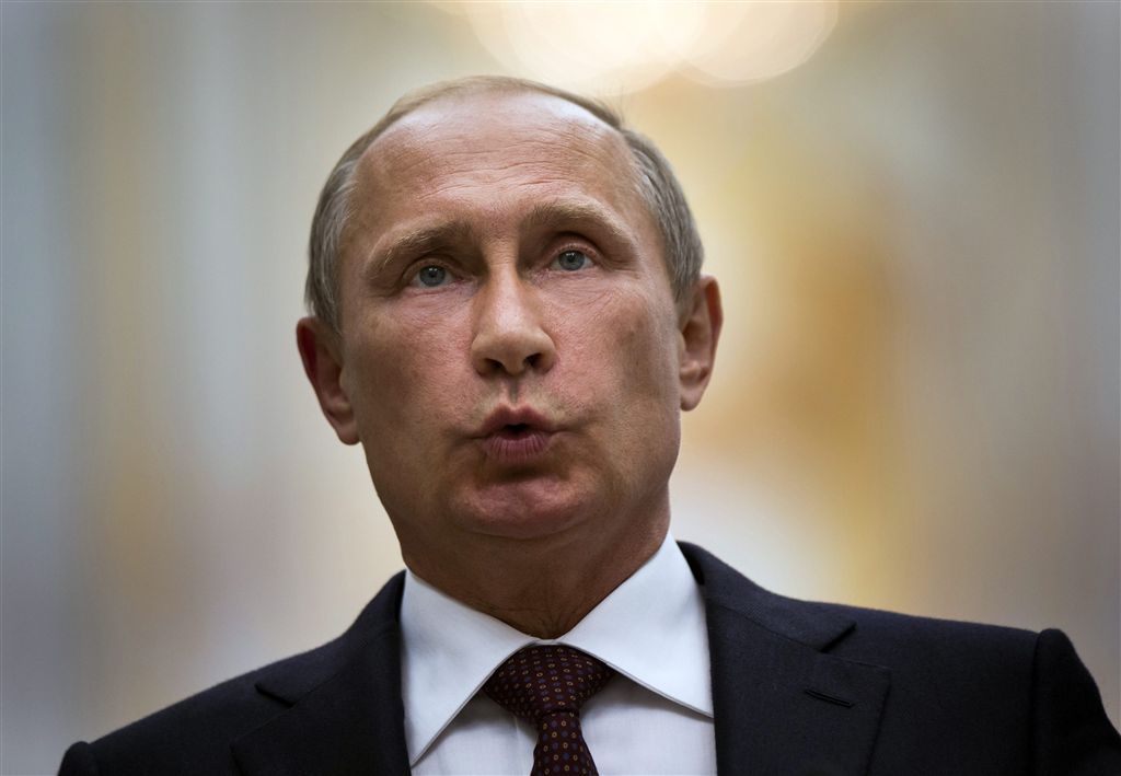 Poetin complimenteert FIFA met 'juiste aanpak'
