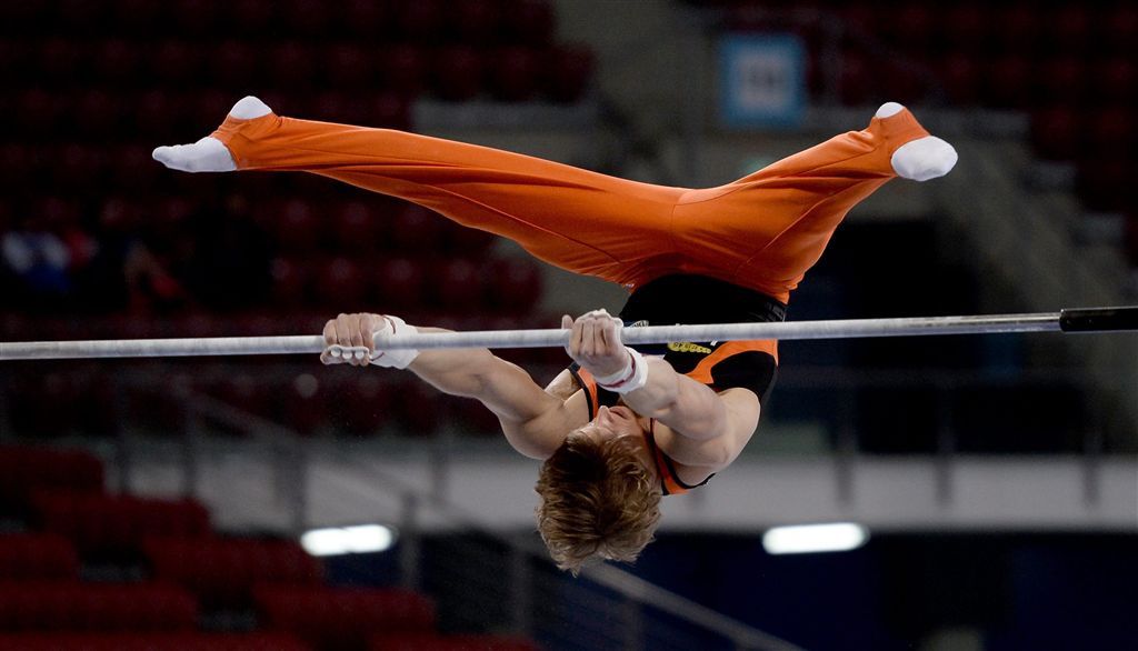 Zonderland beste op brug en rek