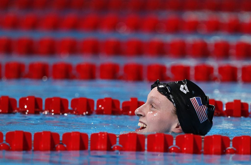 Derde wereldrecord voor 17-jarige Ledecky