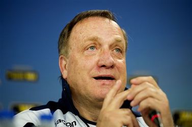 Advocaat is Defoe dankbaar na zege op rivaal