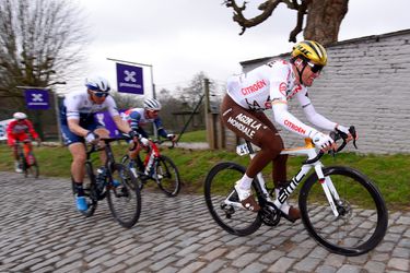 Van Avermaet verzint briljant idee zodat dochter hem kan herkennen op tv