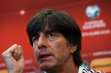 Geen Premier League voor Joachim Löw: ‘Ik heb nog een contract tot 2018’