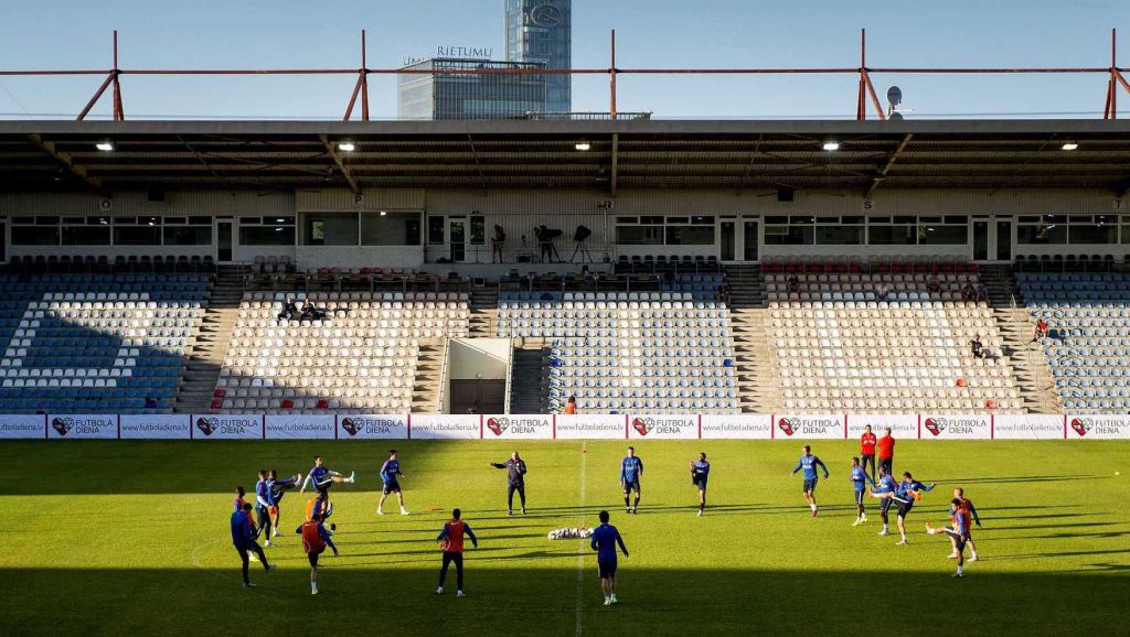 Oranje vol op de aanval tegen Letland