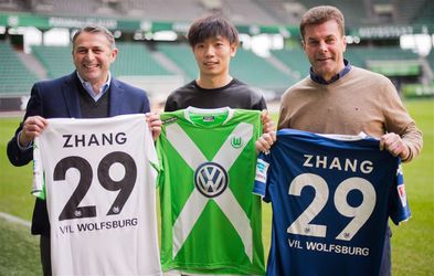 Chinese international voor Wolfsburg