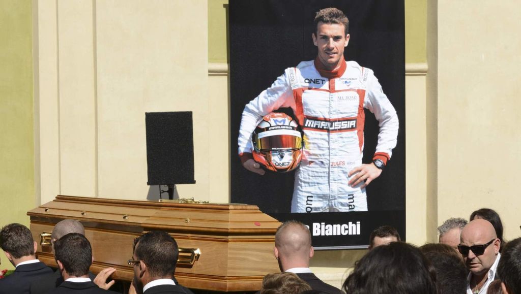 Minuut stilte bij start GP Hongarije voor Bianchi