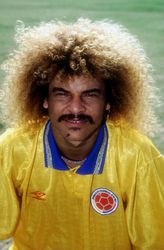 📸 | NEEEEEE!!! Carlos Valderrama knipt zijn iconische poedelkapsel kort