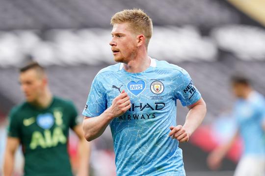 🎥 | Zo versloeg City-ster Kevin De Bruyne PSG 5 jaar geleden in zijn eentje