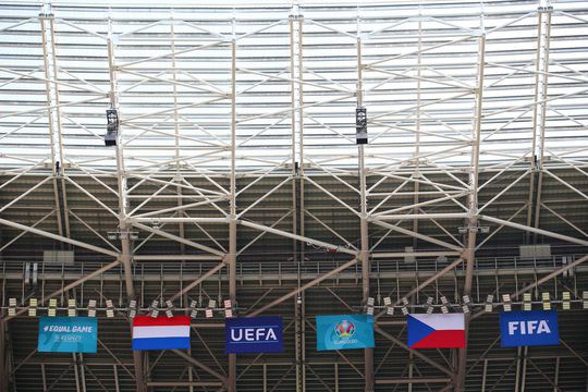 TV Gids: hoe laat speelt Oranje tegen Tsjechië op het EK voetbal zondag?