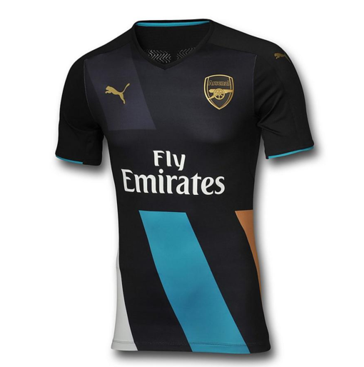 Arsenal onthult speciale bekershirts