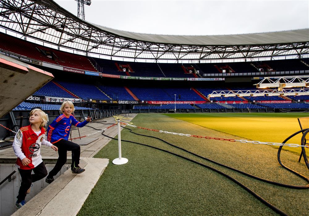 'Amerikaanse Messi' weer op proef bij Feyenoord (video)