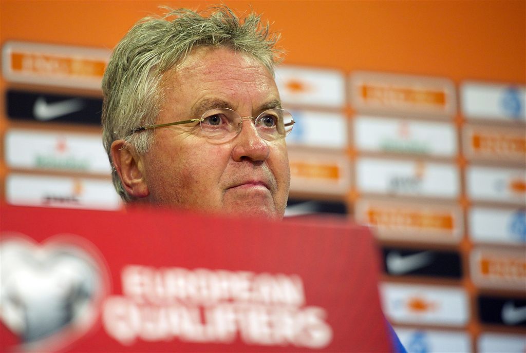 Hiddink presenteert nieuwe selectie Oranje