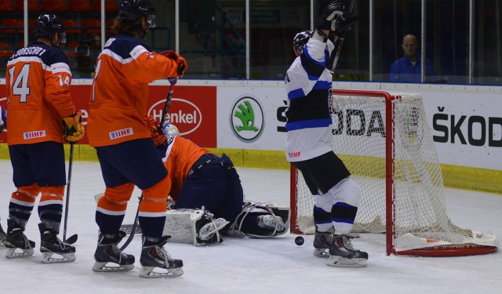 IJshockeyers degraderen op WK in eigen land