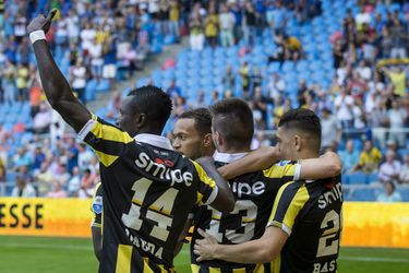 Vitesse verslaat SC Cambuur in zwak duel