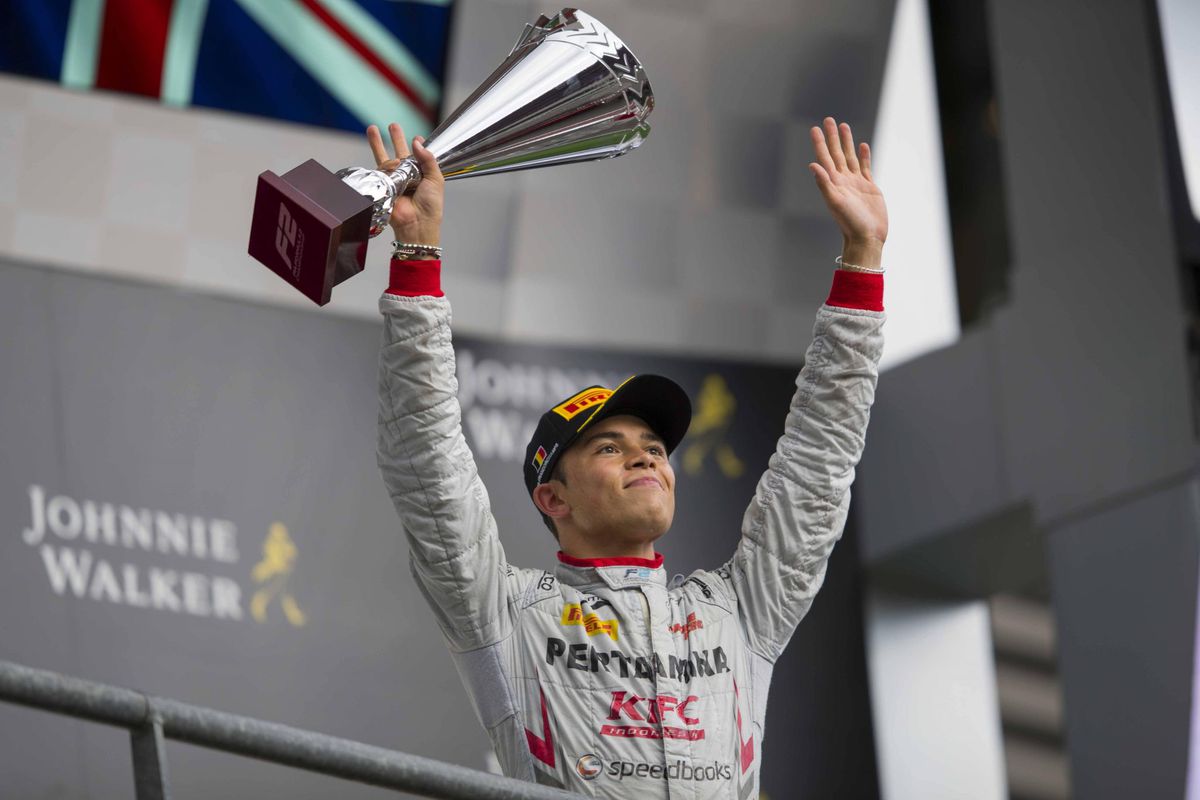 Nyck de Vries gaat rijden bij 'kampioensteam' ART in de Formule 2