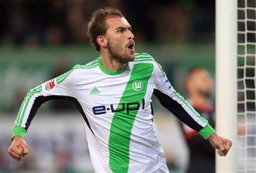 Dost staat weer op het trainingsveld van Wolfsburg