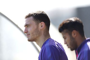 Vermaelen wacht nog altijd op debuut bij Barcelona