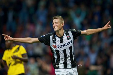 Harde kritiek Weghorst op oude club FC Emmen