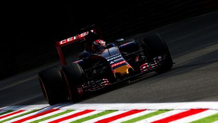 Max Verstappen valt buiten de top 10 op trainingen Monza