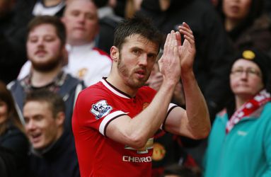 Manchester United sluit seizoen af zonder Carrick