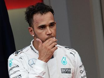 Excuses Mercedes aan Hamilton