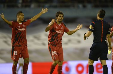 Sevilla stagneert op vijfde plaats