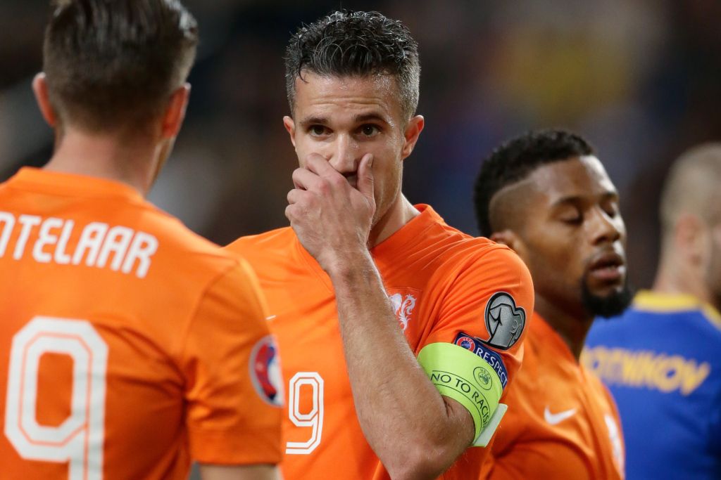 'Vete Huntelaar en Van Persie drijft Oranje uiteen'