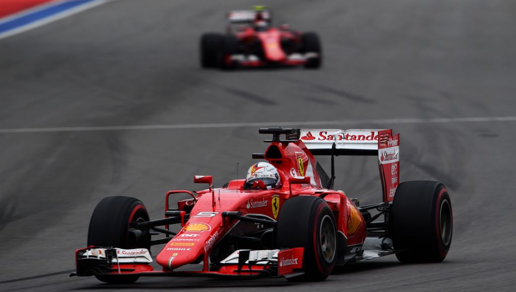 Verstappens Toro Rosso mag niet met Ferrari-materiaal rijden