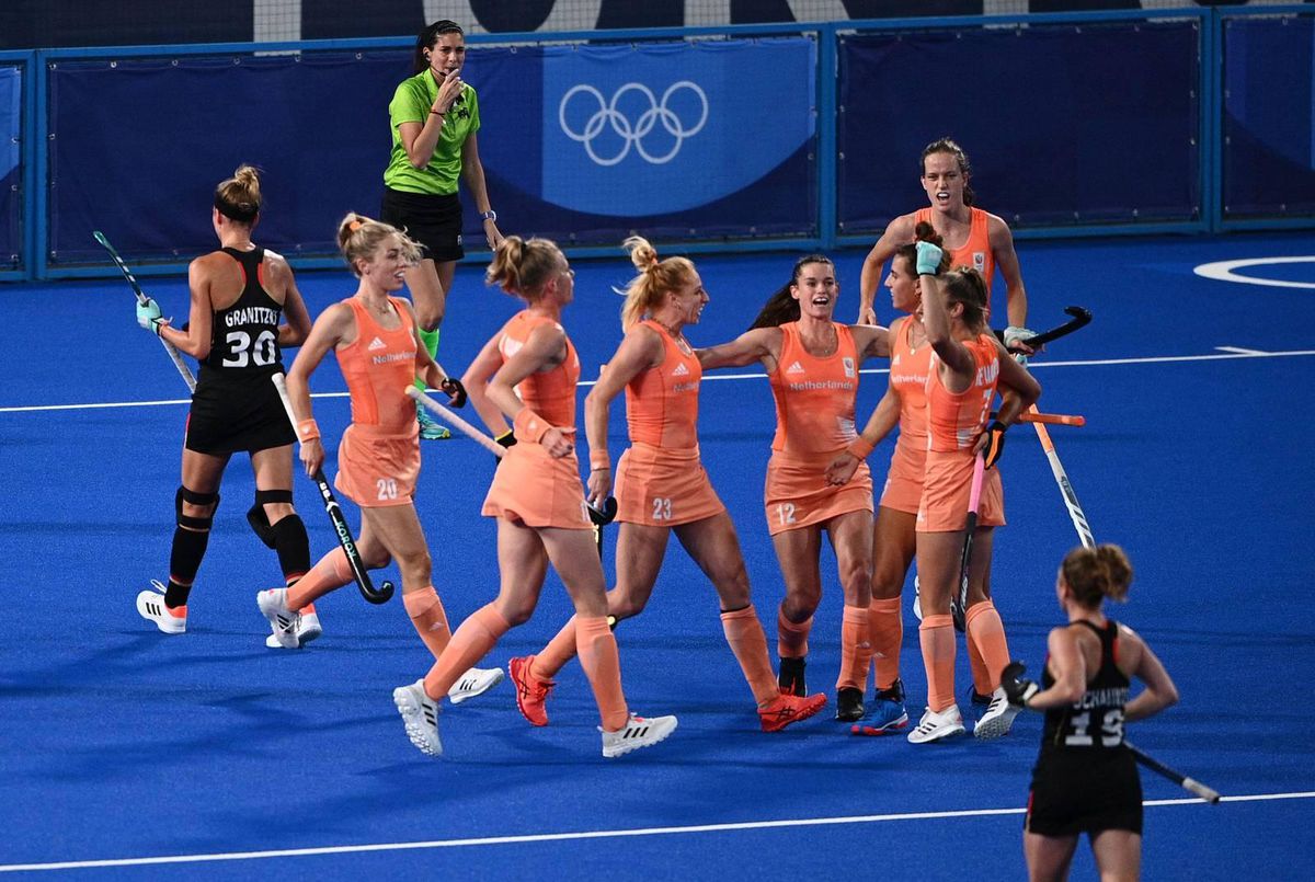Nederlandse hockeysters kloppen Duitsland weer en staan in kwartfinale tegen Nieuw-Zeeland