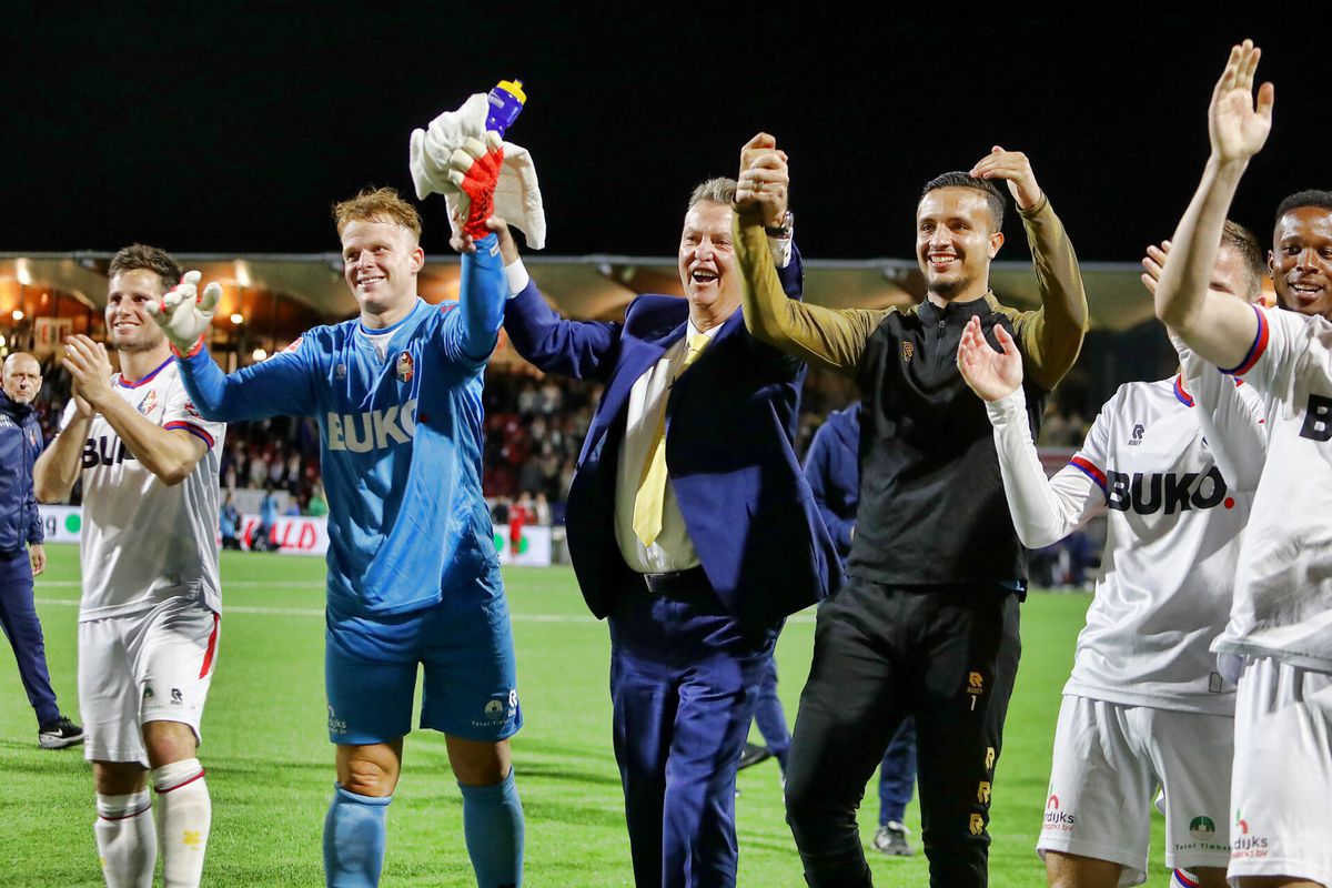 📸 | IN BEELD: de prachtige avond van Louis van Gaal als eenmalige coach van Telstar