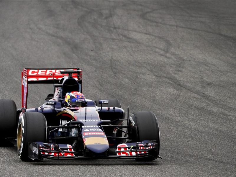 Verstappen reed al naar Parijs in Formule 1-auto
