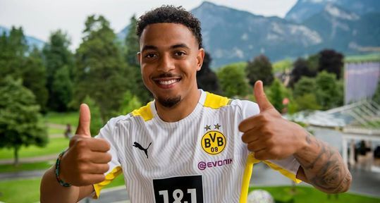 Nog zonder Malen, maar Dortmund wint van Nederlands getint Bologna