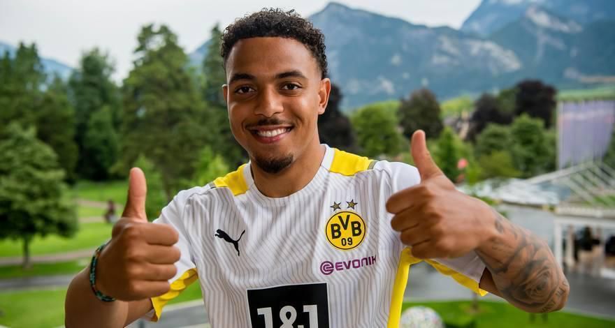 Nog zonder Malen, maar Dortmund wint van Nederlands getint Bologna