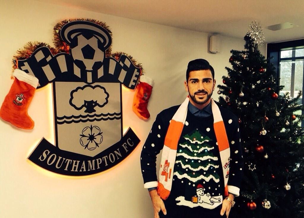 Pellè en Koeman in opvallende trui naar kerstfeest