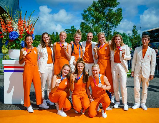 🎥 | Kijk hier LIVE naar saaie speeches en de huldiging van onze olympische helden