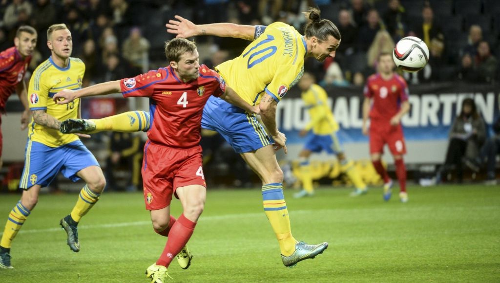 Winnend Rusland veroordeelt Zweden tot play-offs