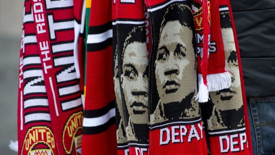 Depay ook bij United met Memphis op shirt