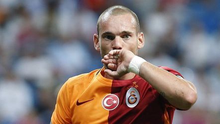 'Galatasaray wil Sneijder tot 2018 houden'