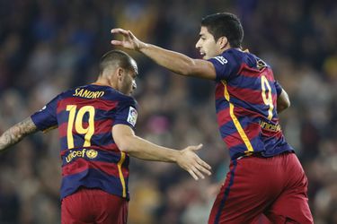 (video's) Barcelona dankzij twee prachtige treffers langs Getafe